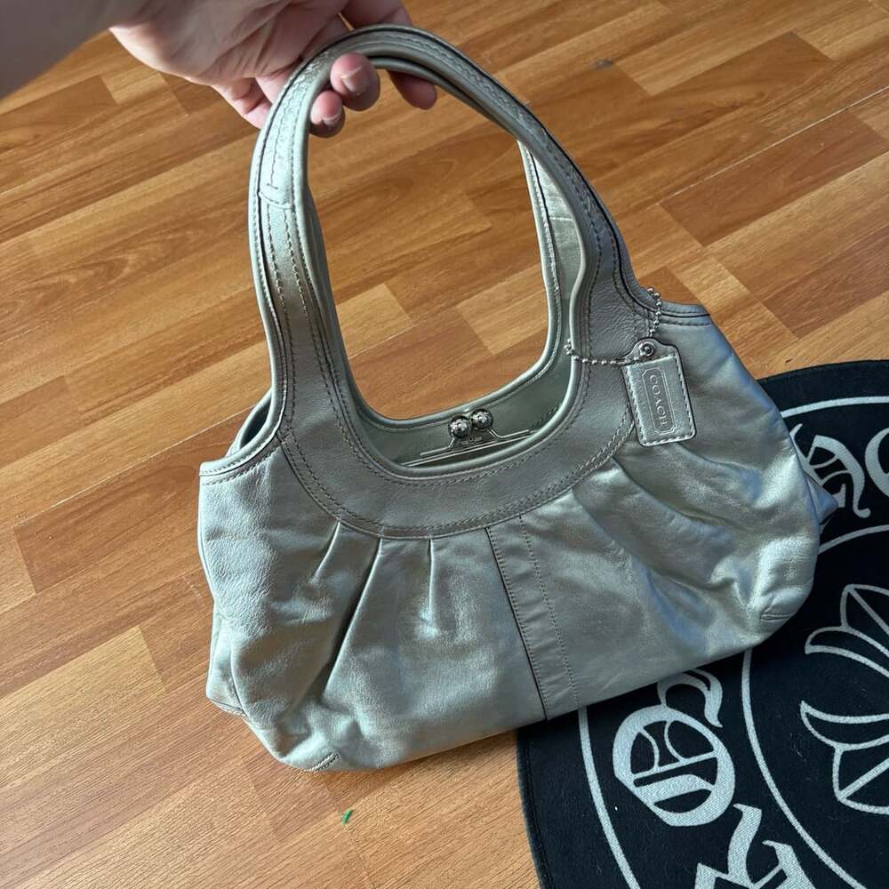 Y2K Coach Ergo Pleated Metallic Silver Leather Kisslock Bag